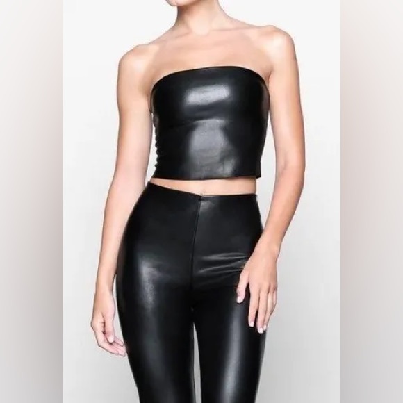 SKIMS Faux Leather Bandeau in Black (Onyx) Limited Ed NWT Sold Out exclusive S - Picture 1 of 3